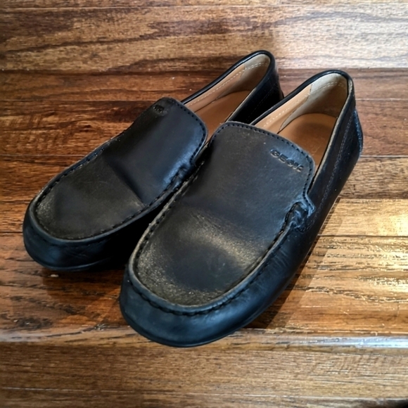 GEOX dress shoe loafers leather Euro SZ 33 approx 1-1.5boys - Picture 1 of 5